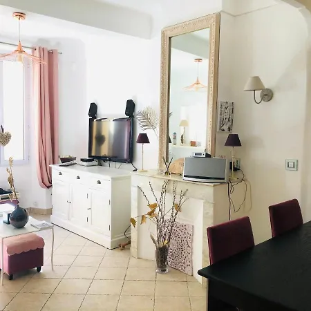 Apartament De Charme Au Coeur De