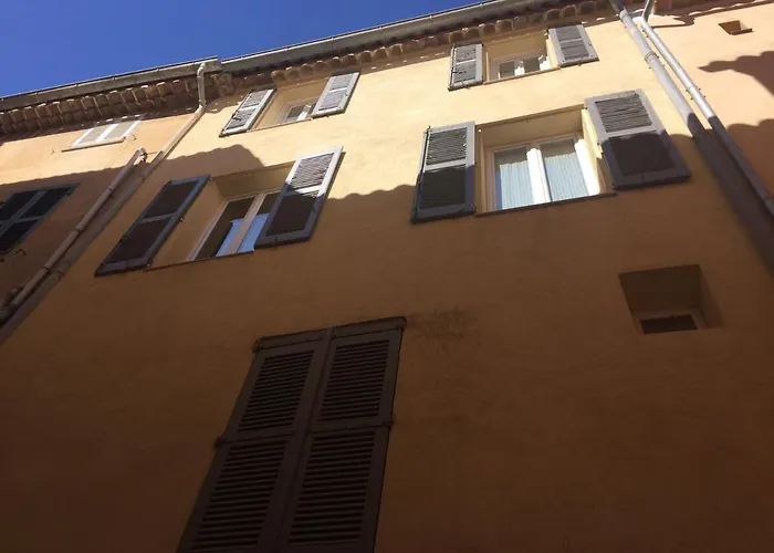 Appartamento De Charme Au Coeur De Saint-Tropez